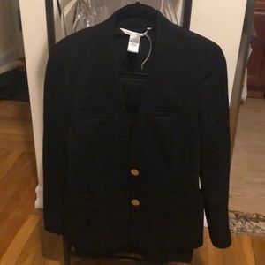 DVF skirt suit; size 4; navy.